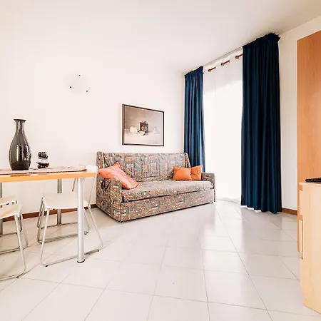 Hotel Rosmary 2*
